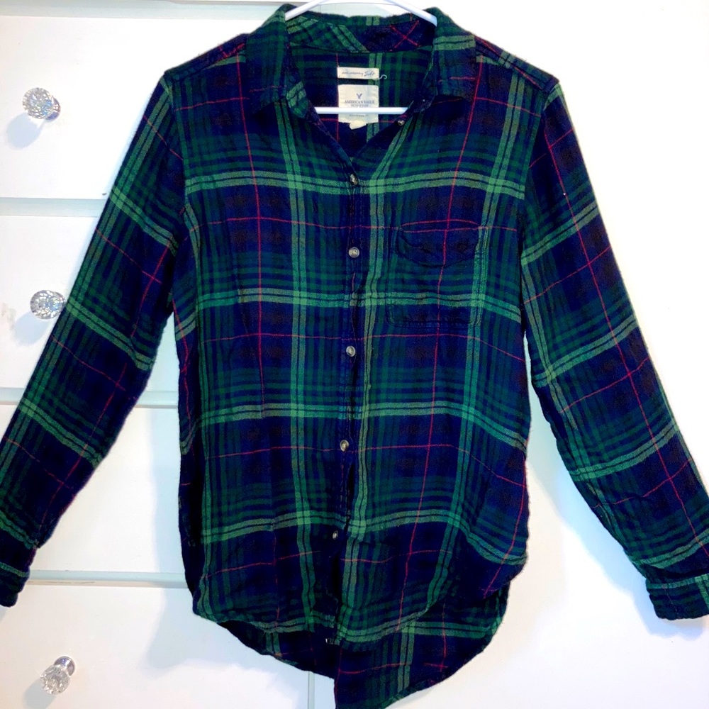 AEO women’s soft & cozy flannel - size M